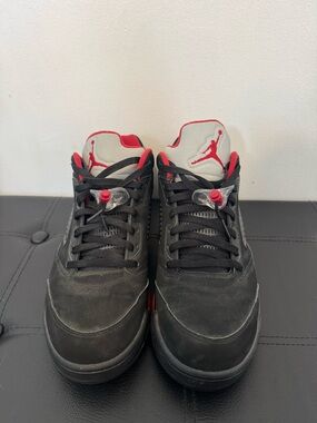 Jordan 5 alternate 90 Men’s Black and Red Retro Sneakers